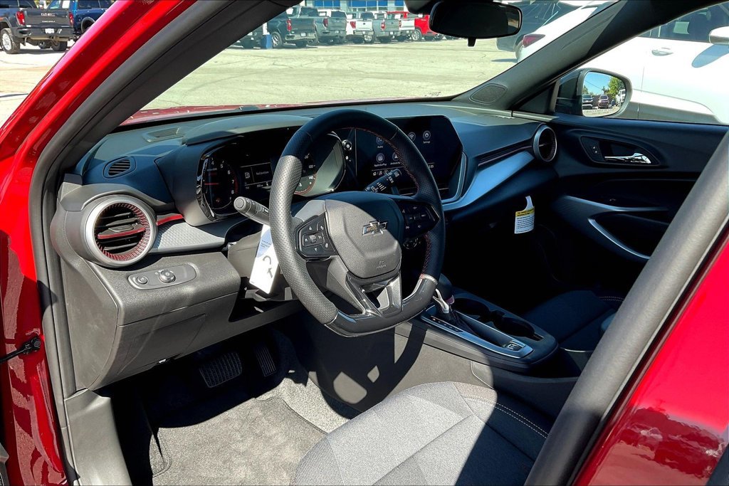 2026 Chevrolet Trax RS - Photo 8