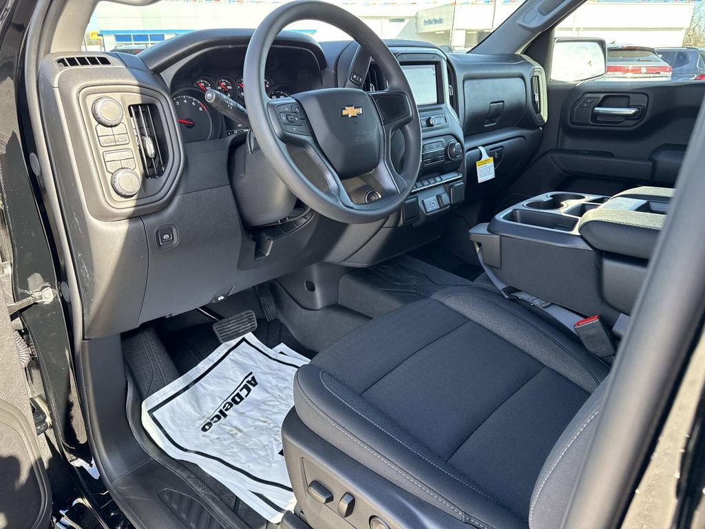 2026 Chevrolet Silverado 1500 Custom - Photo 9