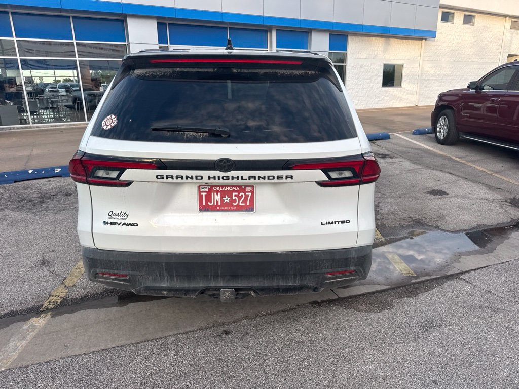 Used 2026 Toyota Grand Highlander Hybrid LE