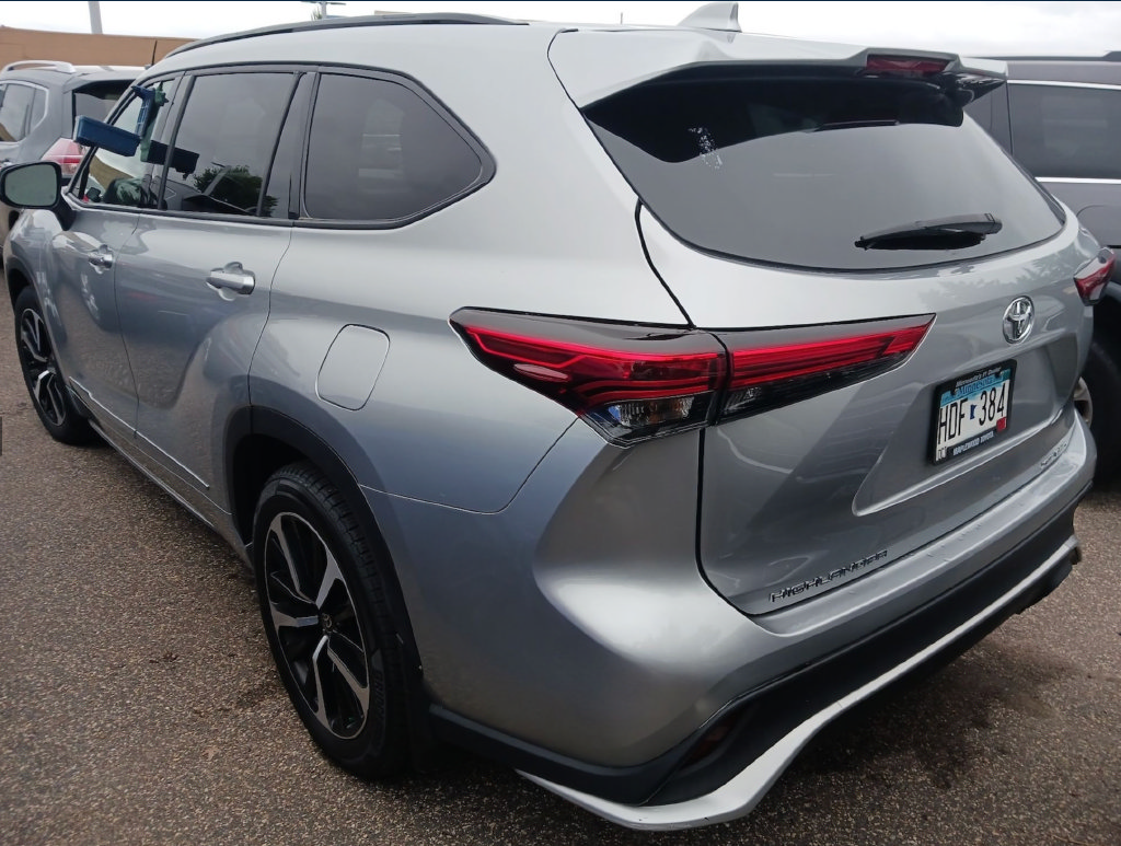 Used 2022 Toyota Highlander XSE