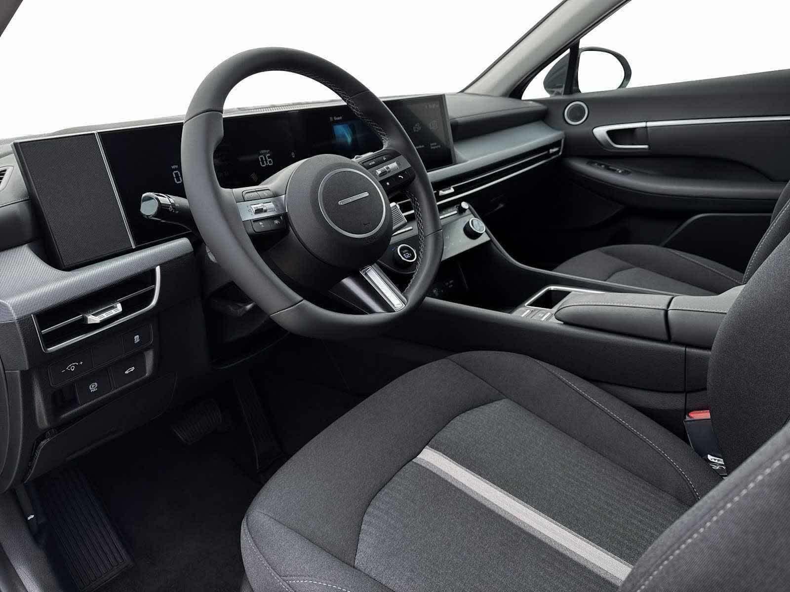 2026 Hyundai Sonata SEL - Photo 14