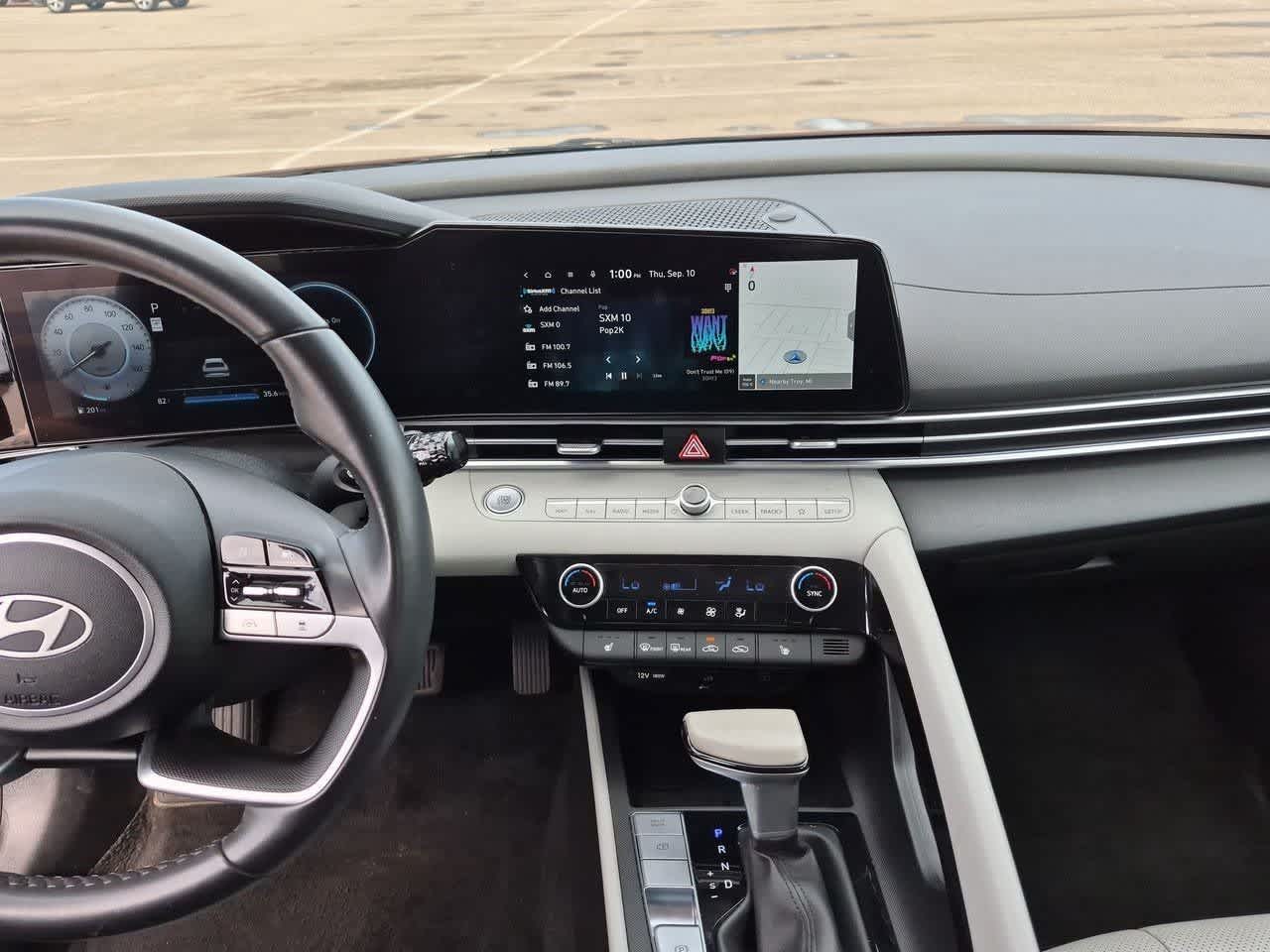 2025 Hyundai Elantra Limited - Photo 28