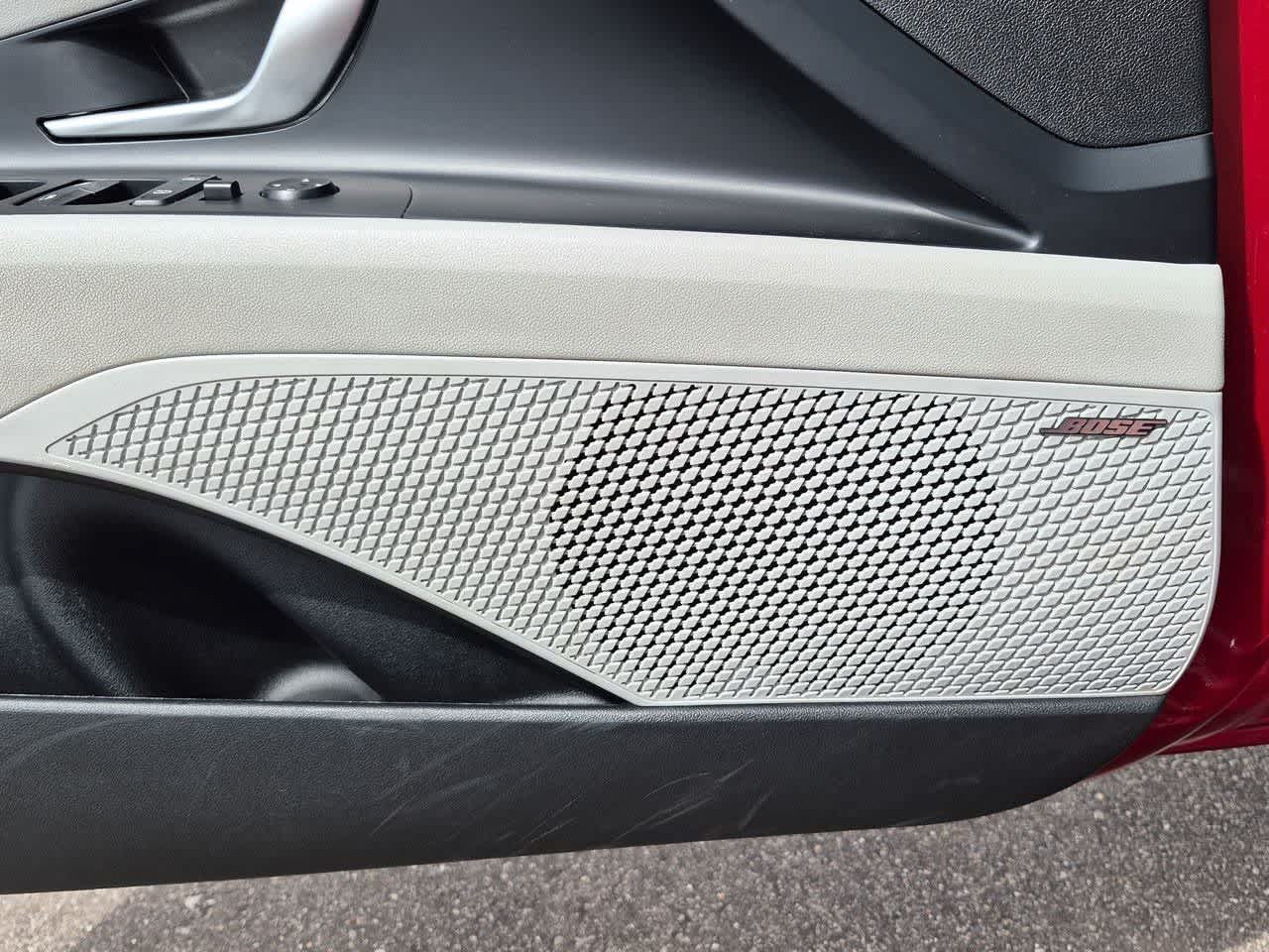 2025 Hyundai Elantra Limited - Photo 31