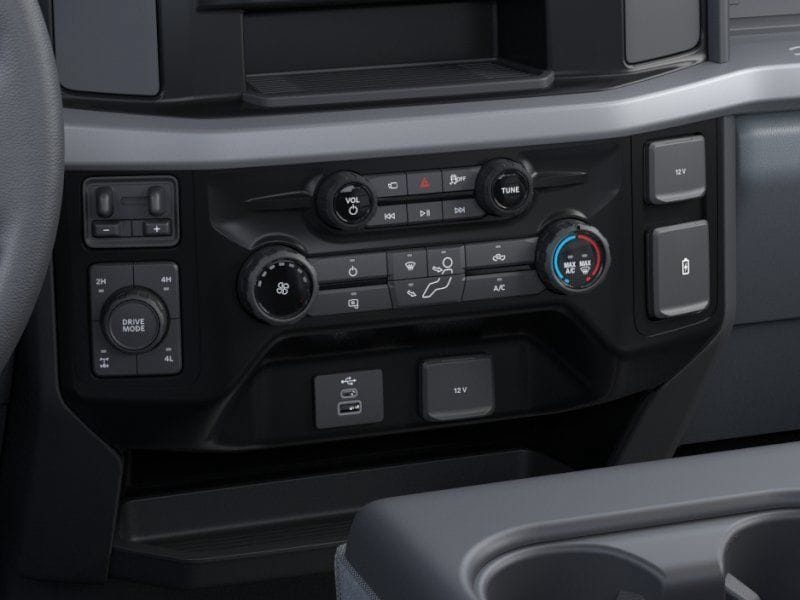 2025 Ford F-350 Super Duty XL - Photo 17