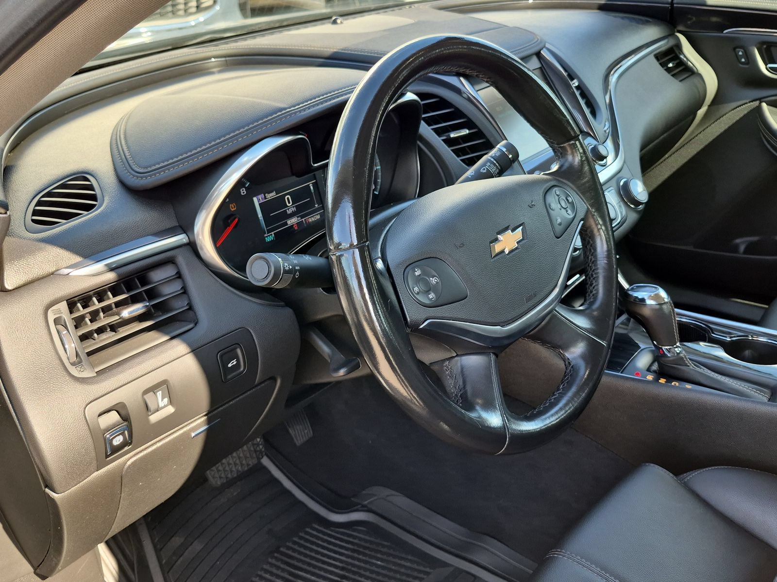 2018 Chevrolet Impala 1LT - Photo 11
