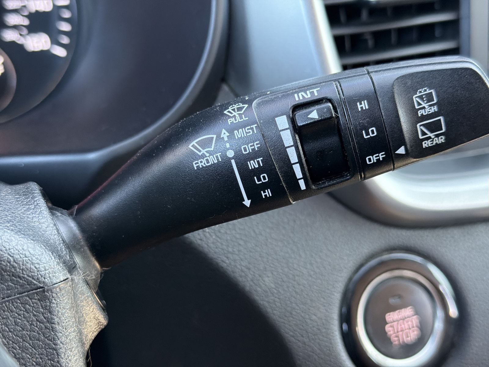 2017 Kia Sorento LX - Photo 25