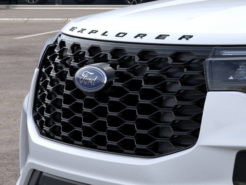 2026 Ford Explorer ST-Line - Photo 19