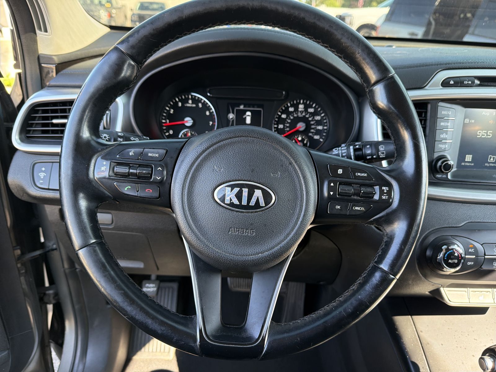 2017 Kia Sorento LX - Photo 22