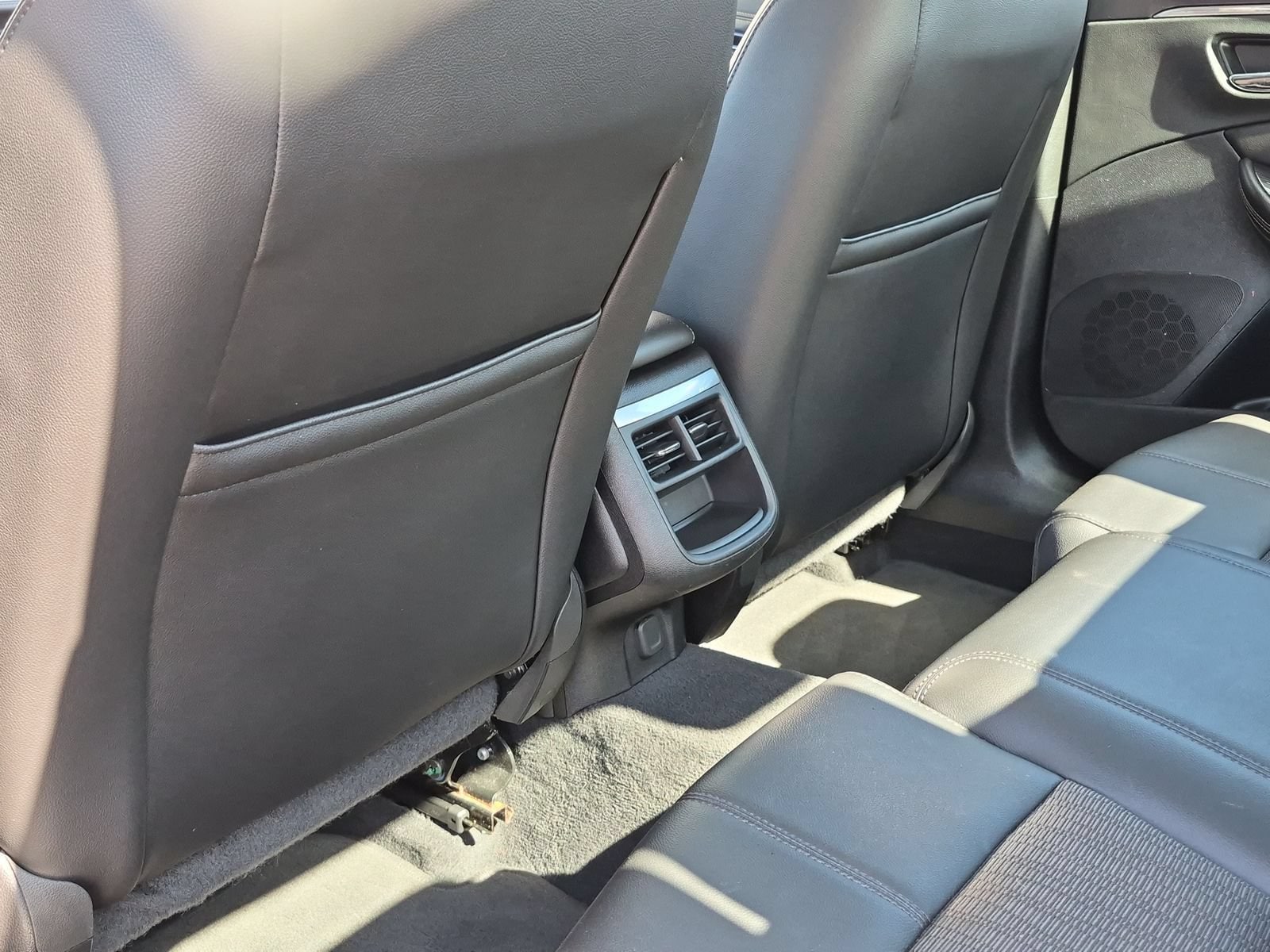 2018 Chevrolet Impala 1LT - Photo 19