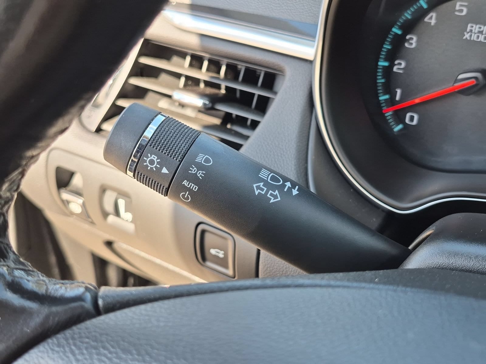 2018 Chevrolet Impala 1LT - Photo 27