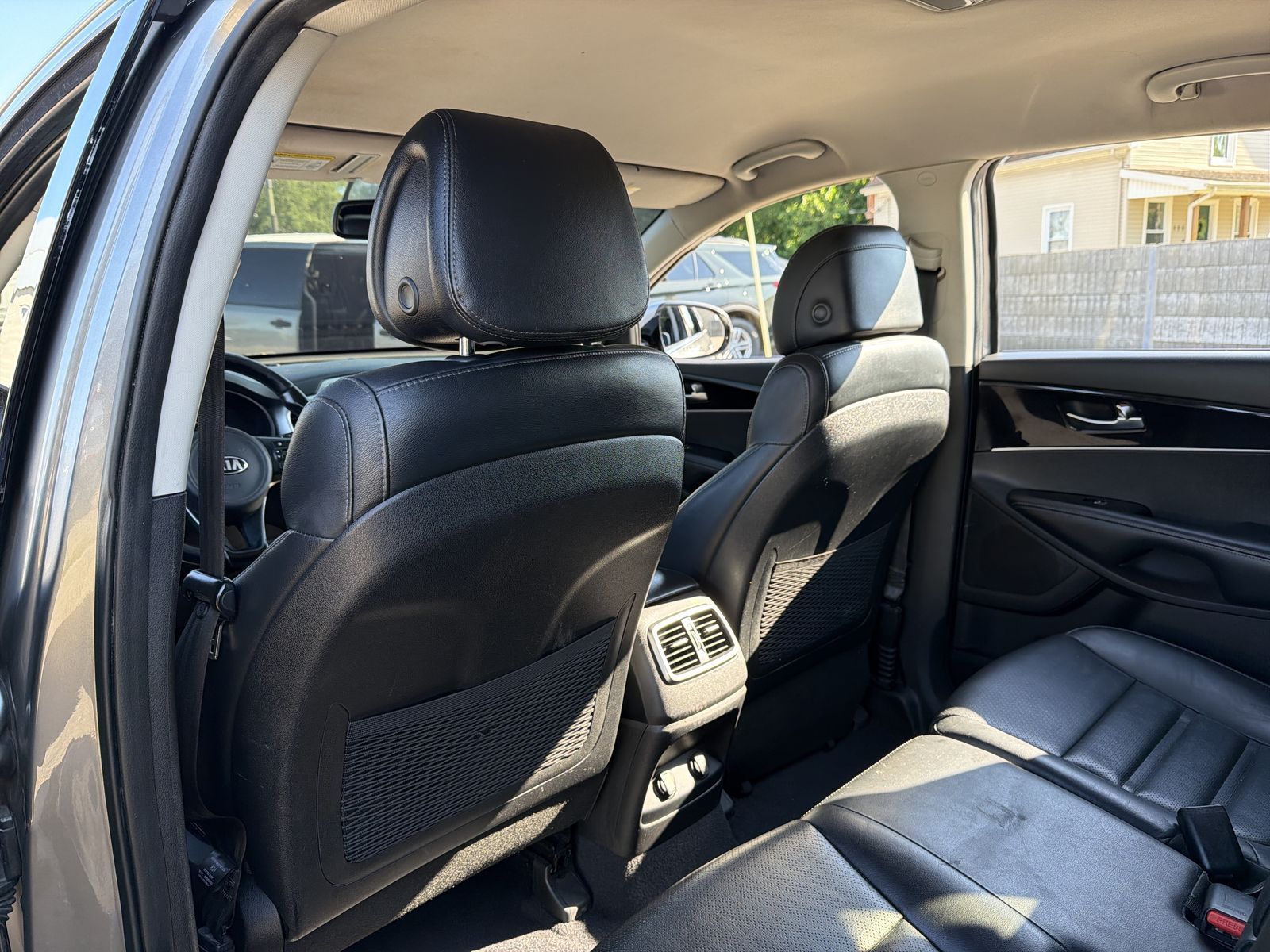 2017 Kia Sorento LX - Photo 18