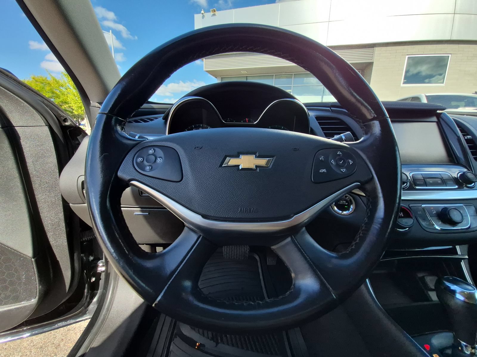 2018 Chevrolet Impala 1LT - Photo 23