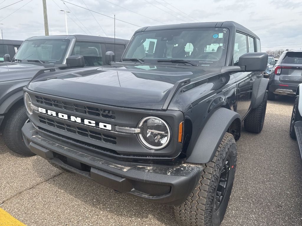 New 2026 Ford Bronco Base SUV