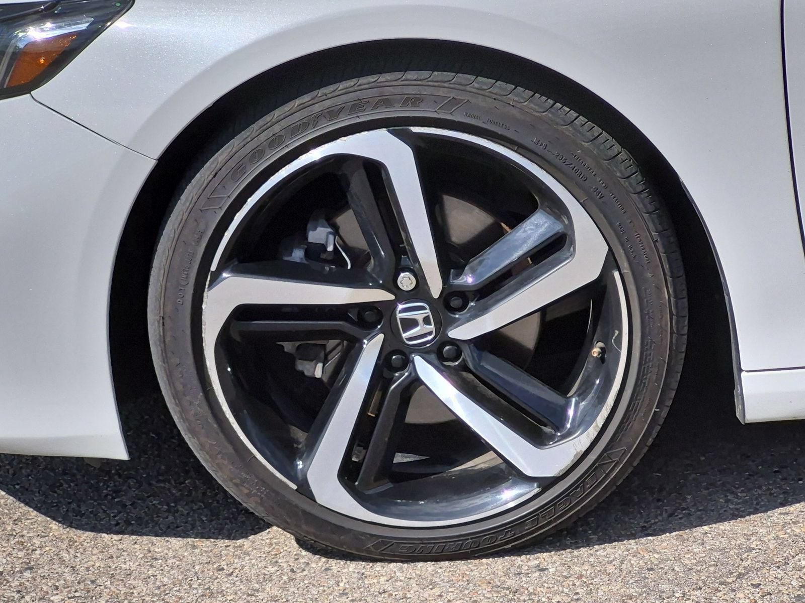 2022 Honda Accord Sport - Photo 14