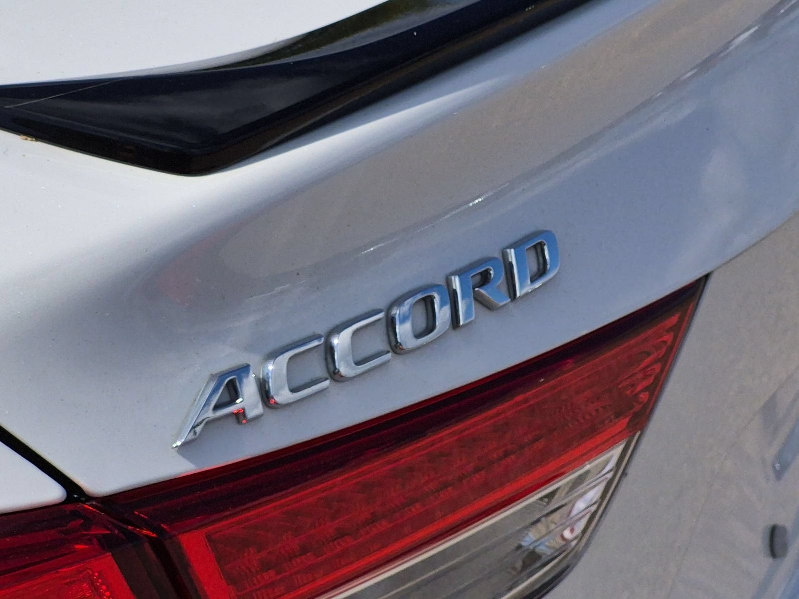 2022 Honda Accord Sport - Photo 13