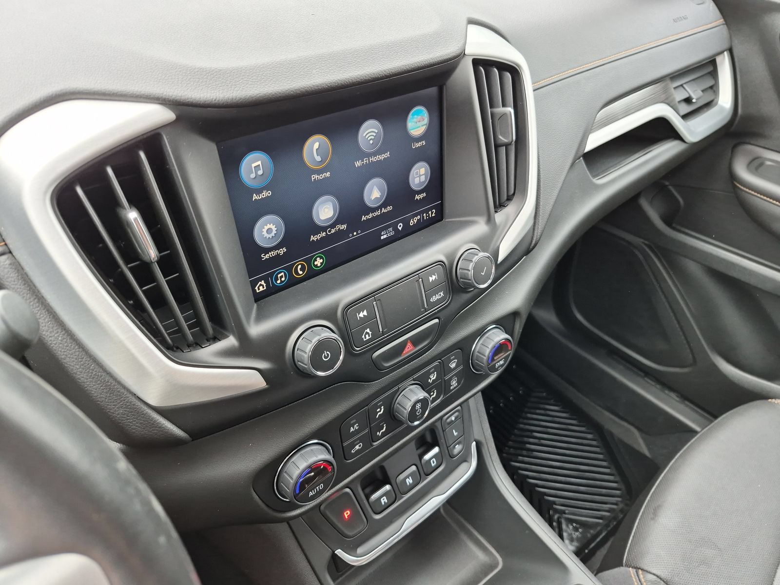 2021 GMC Terrain SLT - Photo 27