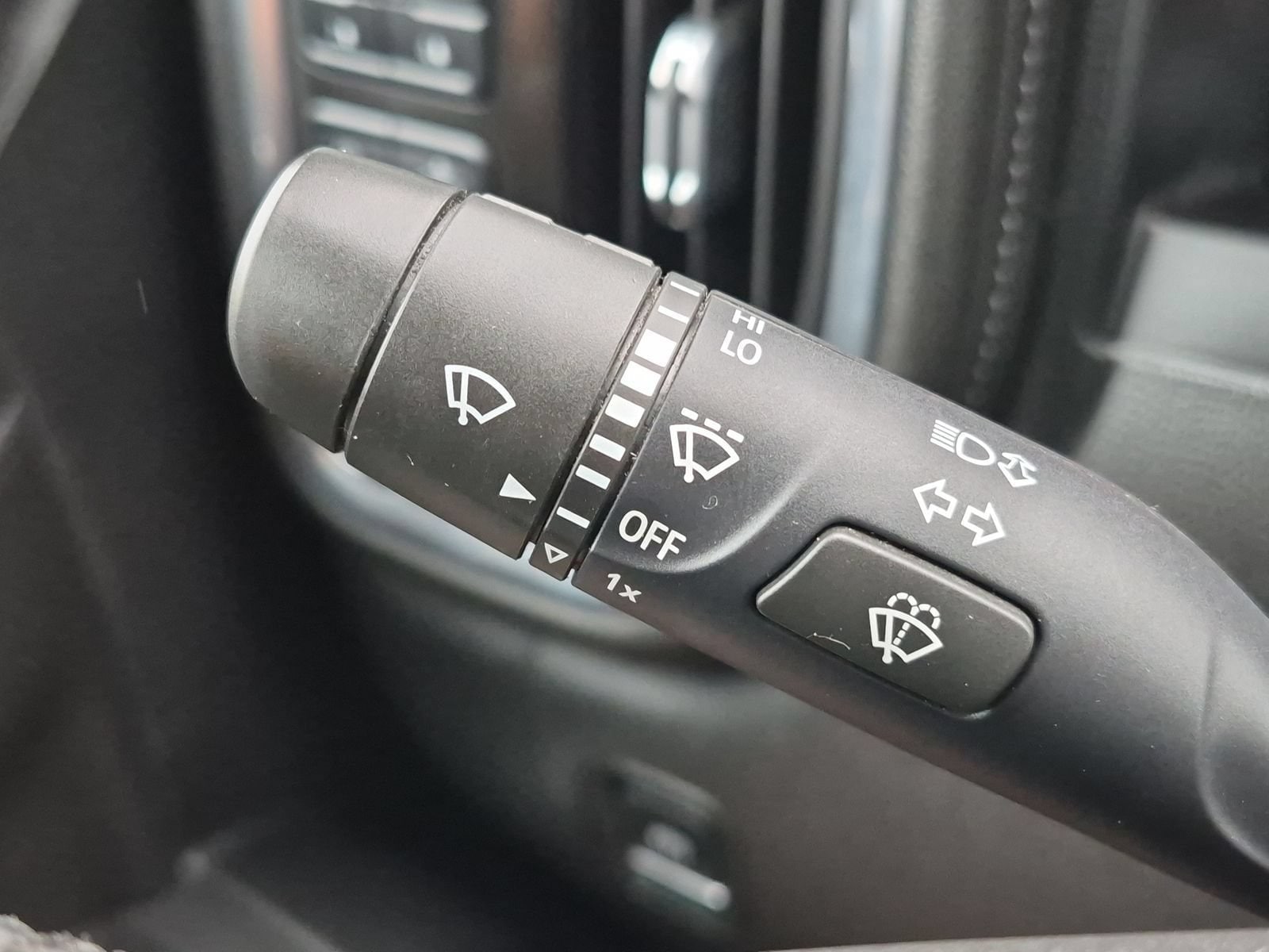 2021 Chevrolet Silverado 1500 RST - Photo 25