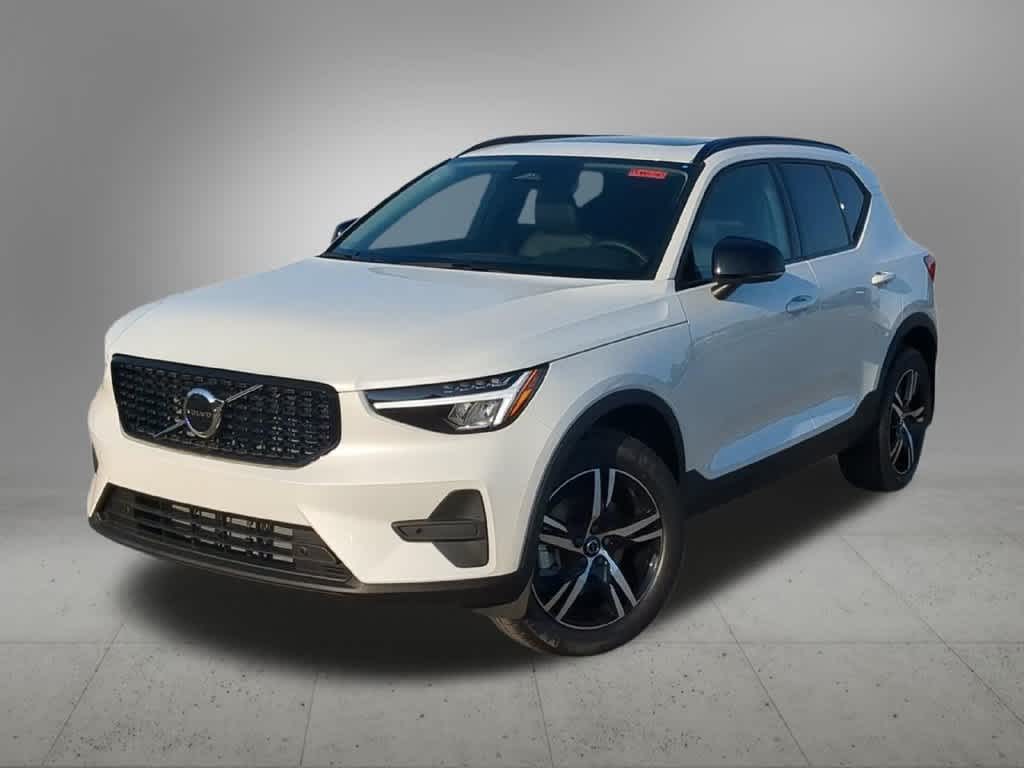 2026 Volvo XC40