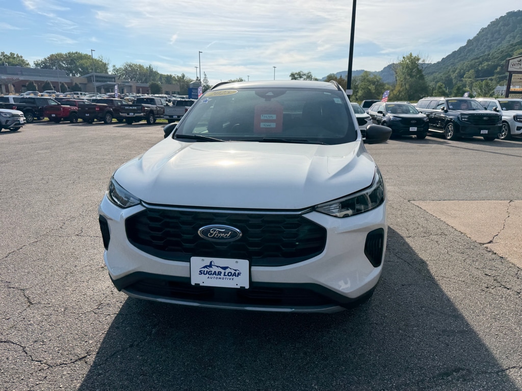 Used 2025 Ford Escape ST-Line Sport Utility