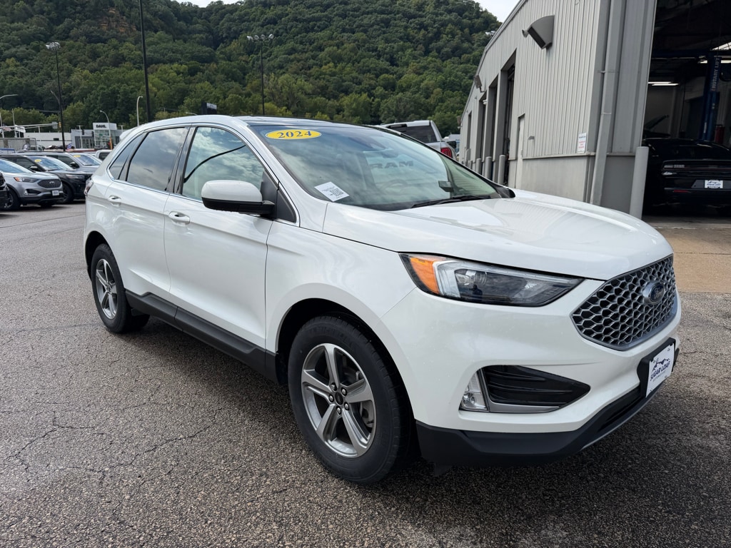 Used 2024 Ford Edge SEL AWD Sport Utility