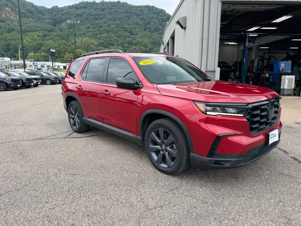 Used 2024 Honda Pilot Sport AWD Sport Utility