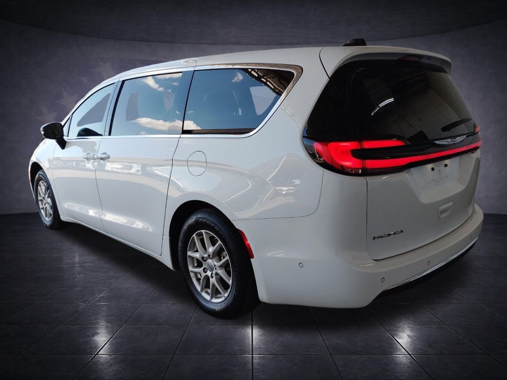 Used 2024 Chrysler Pacifica Touring L Van Passenger Van