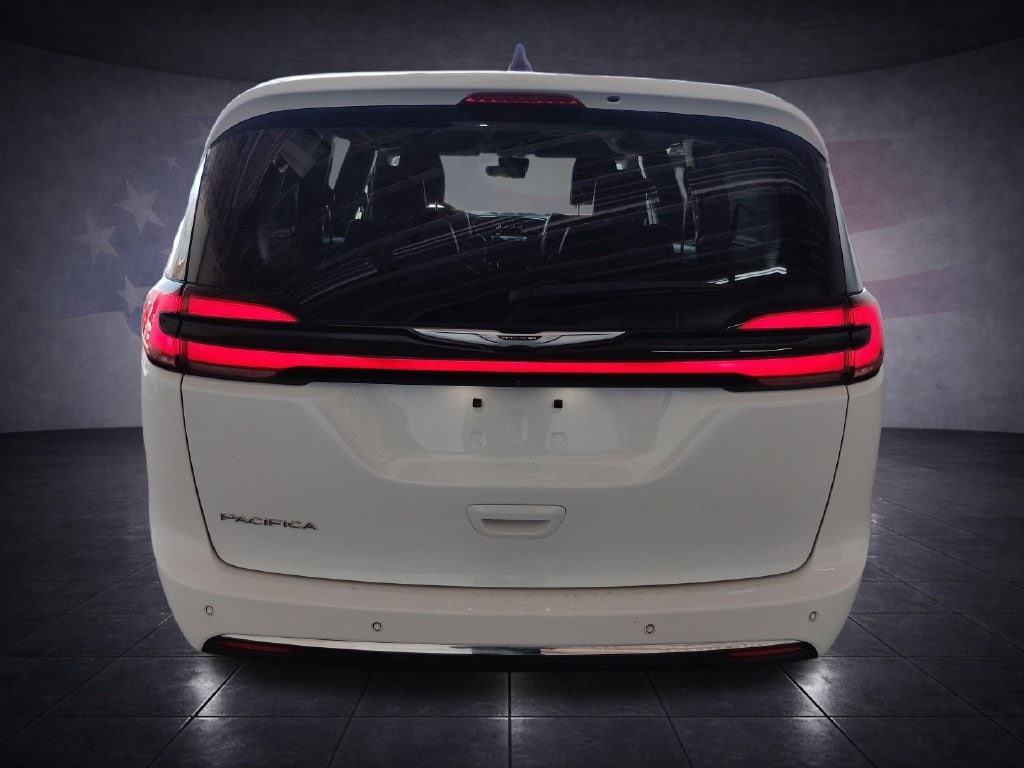 Used 2024 Chrysler Pacifica Touring L Van Passenger Van