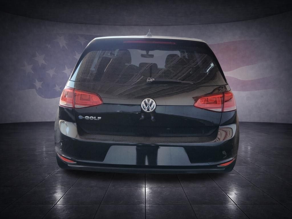 Used 2016 Volkswagen e-Golf SE Hatchback