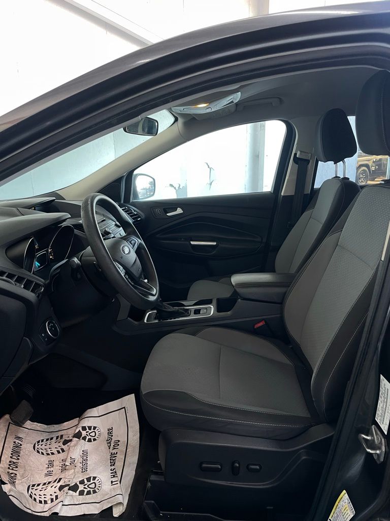 2017 Ford Escape SE - Photo 19