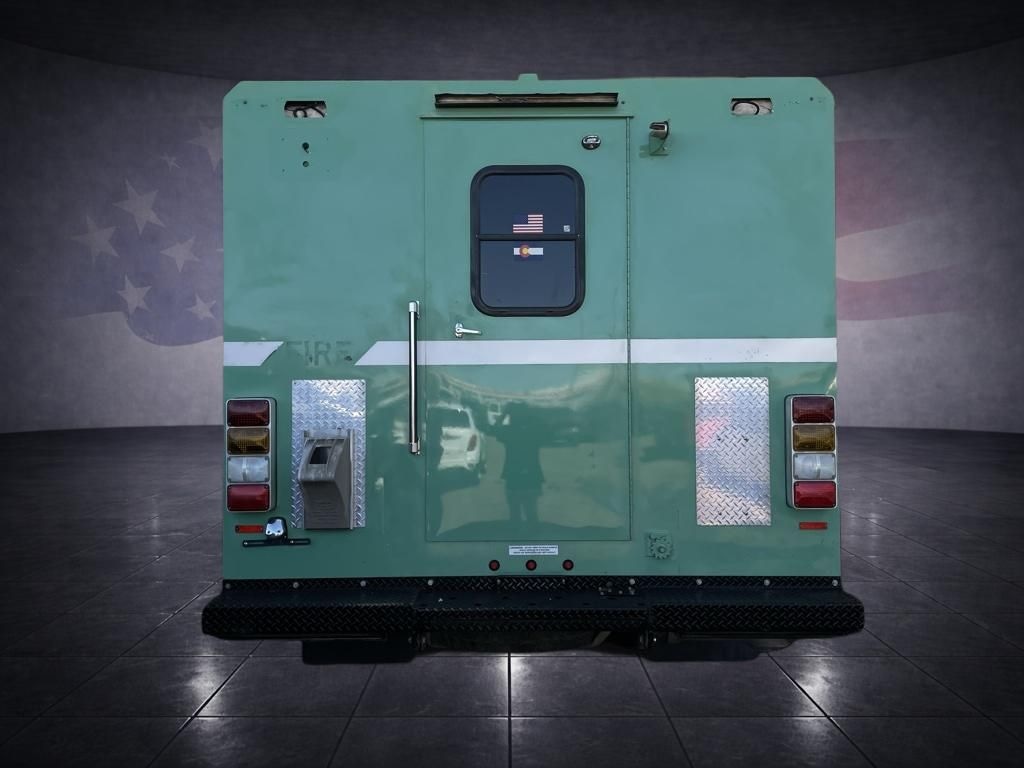 Used 2014 International Durastar 4000 Passenger Overland Truck