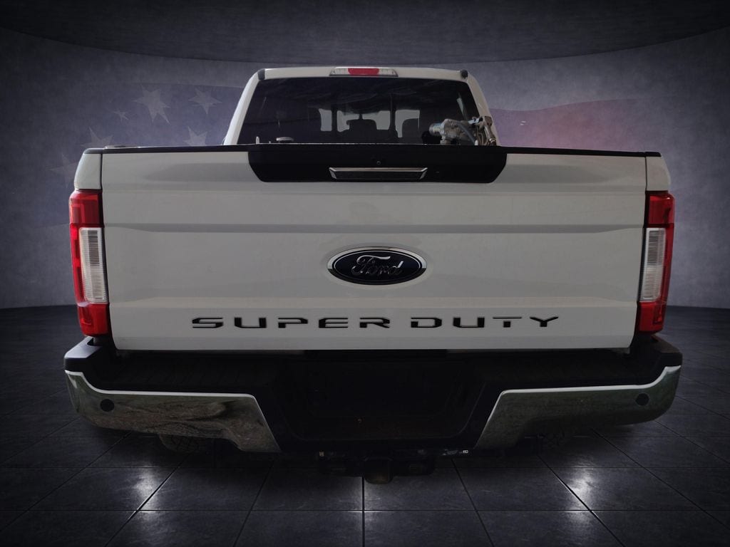 Used 2019 Ford F-250SD Lariat Truck