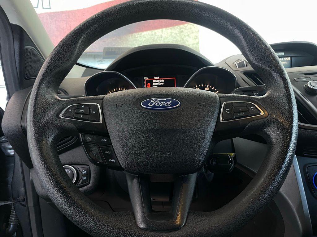 2017 Ford Escape SE - Photo 25