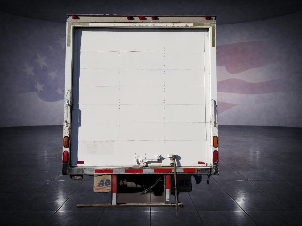 Used 2006 GMC Box Truck Cab/Chassis