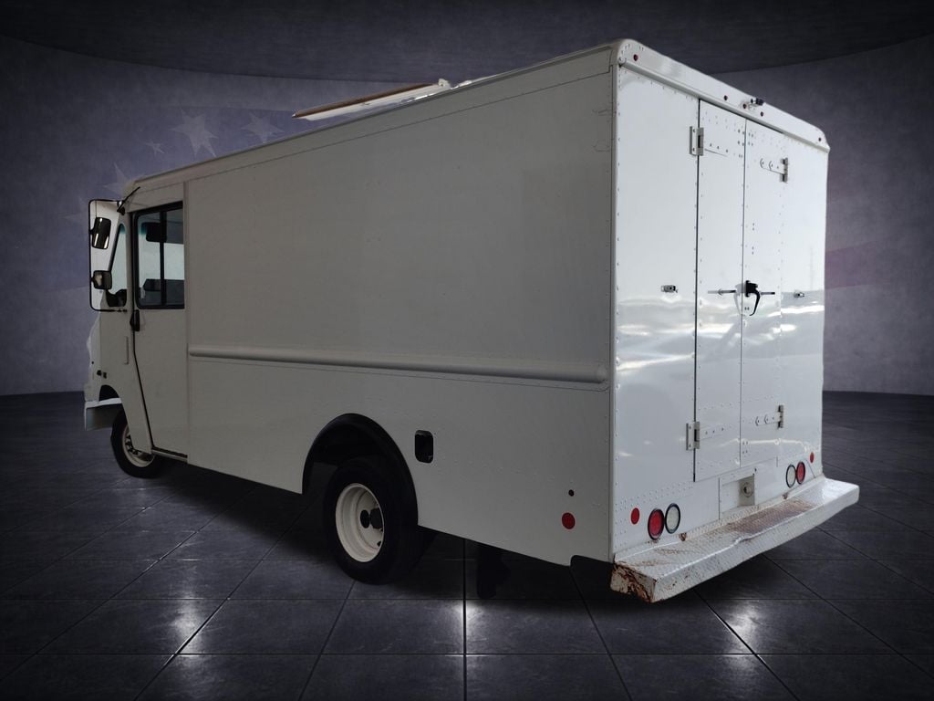 Used 2017 Ford E-350SD Base Cab/Chassis