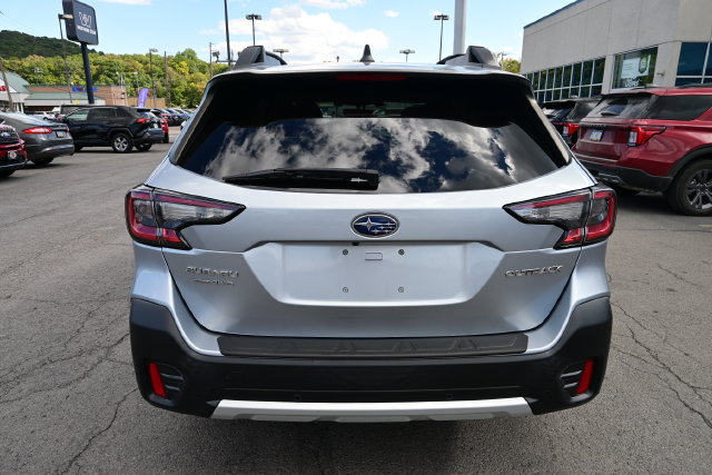 Used 2021 Subaru Outback Limited SUV
