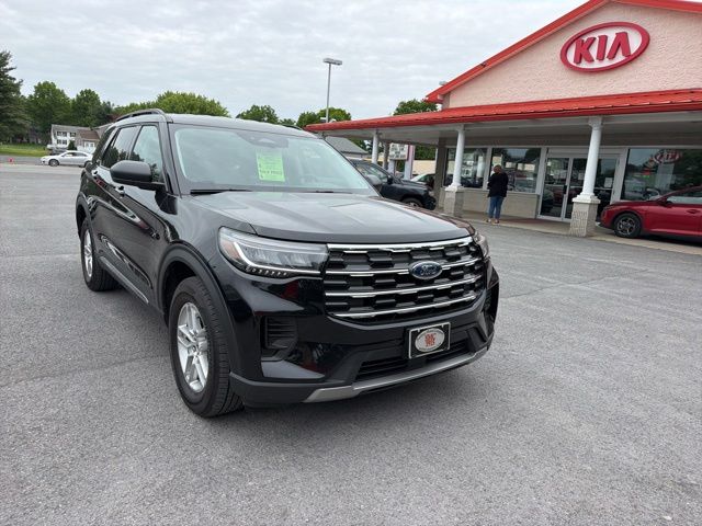 2025 Ford Explorer Active - Photo 3