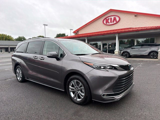 Used 2024 Toyota Sienna Platinum Minivan/Van