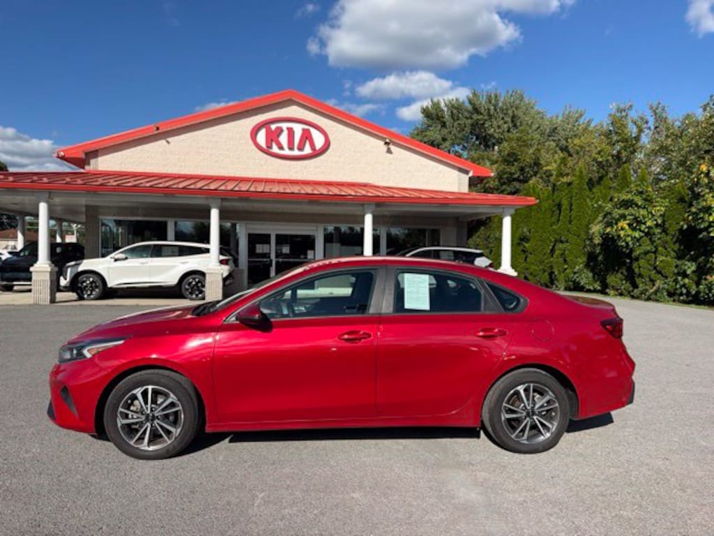 Used 2023 Kia Forte LXS Sedan