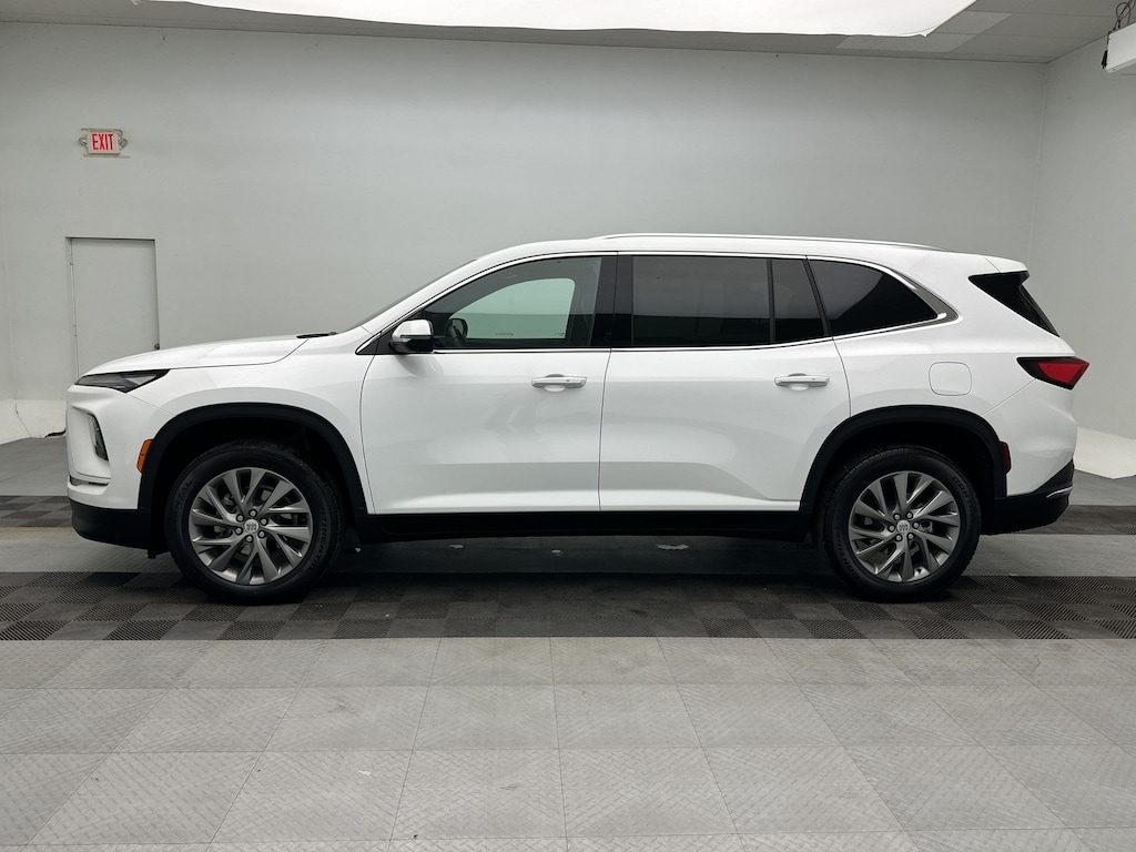Used 2025 Buick Enclave Preferred SUV