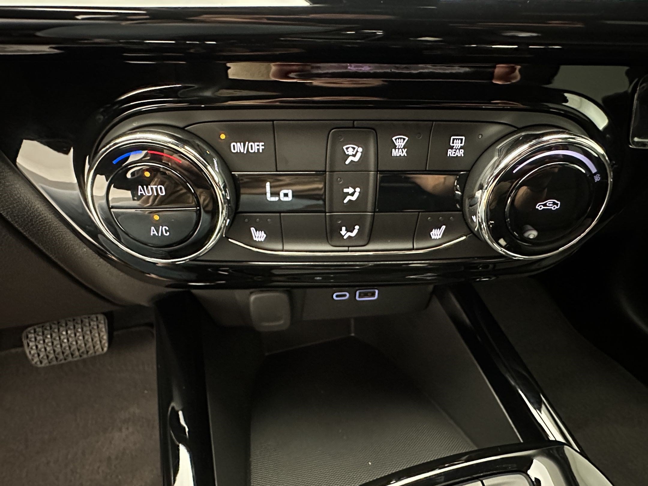 2026 Chevrolet Trax RS - Photo 18