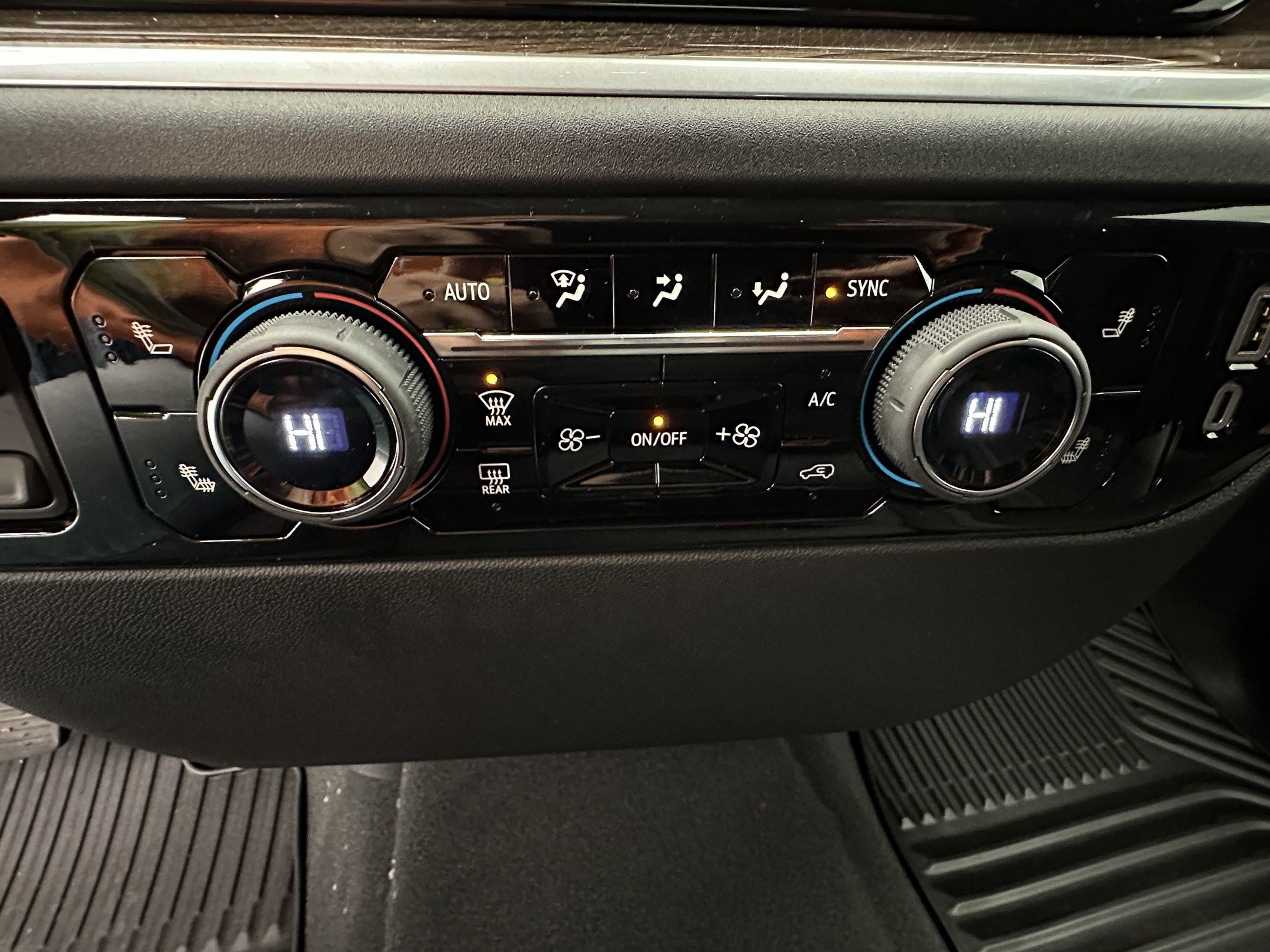 2026 Chevrolet Silverado 1500 LT - Photo 18