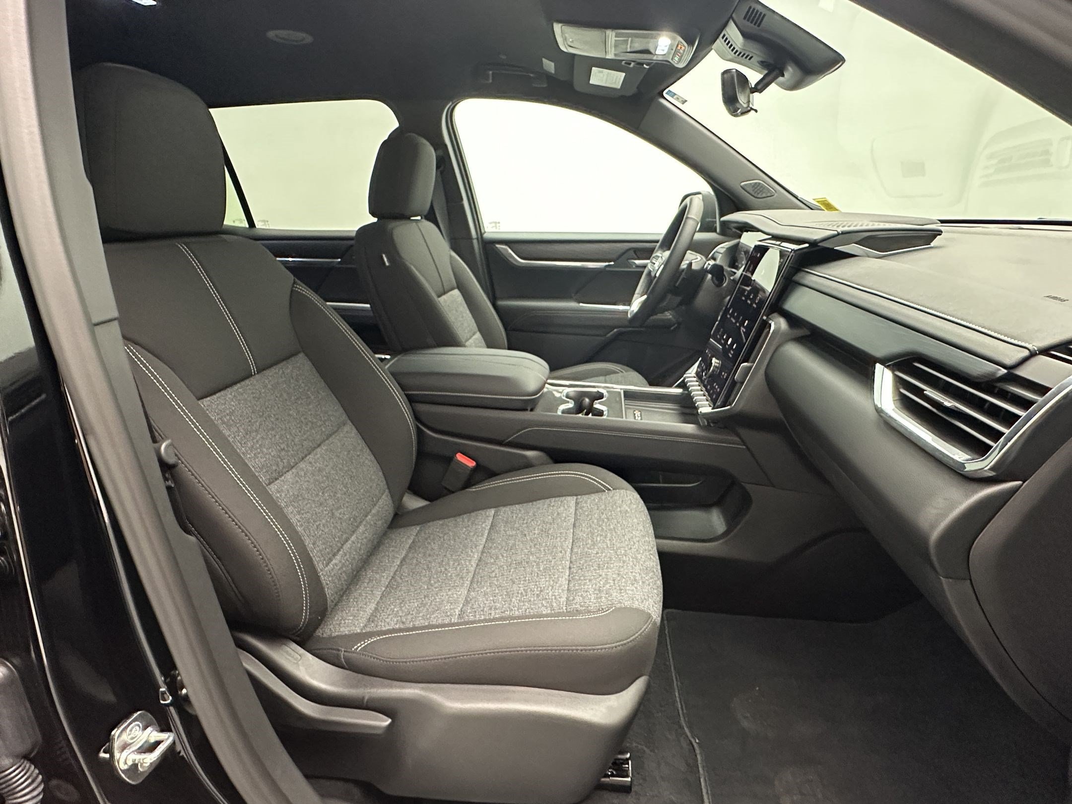 2026 GMC Acadia Elevation - Photo 26