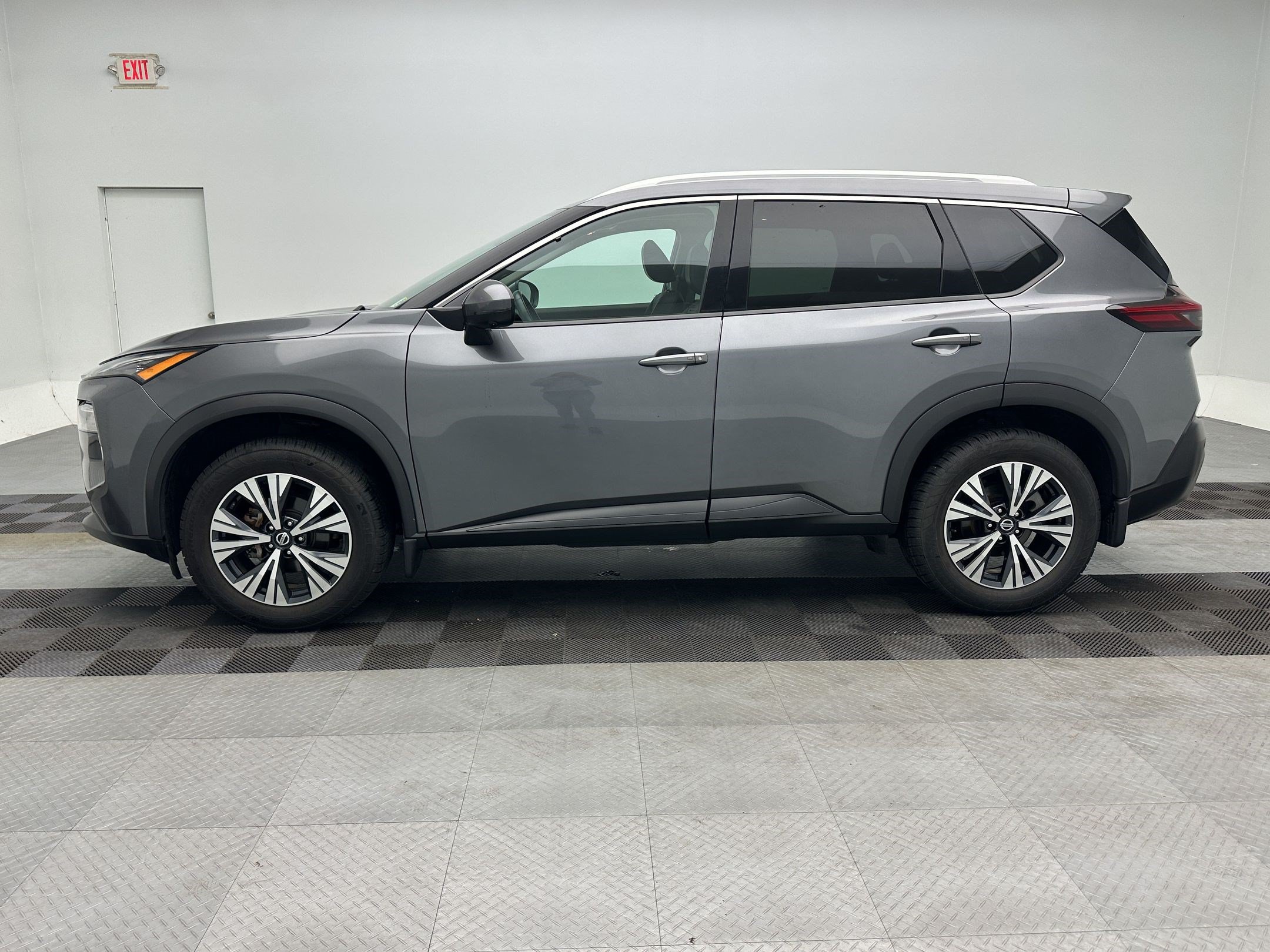 Used 2021 Nissan Rogue SV with VIN 5N1AT3BB2MC803548 for sale in Chittenango, NY