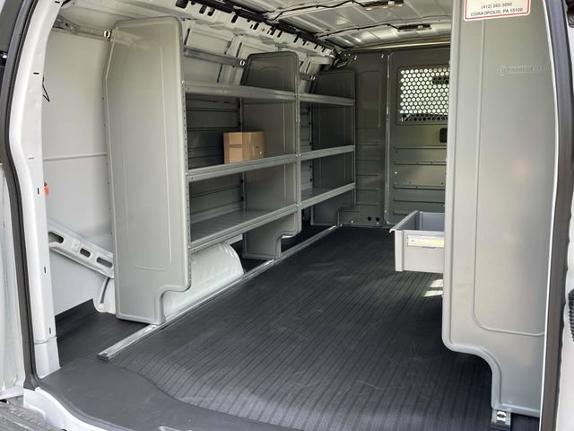 2025 Chevrolet Express Cargo Work Van - Photo 13