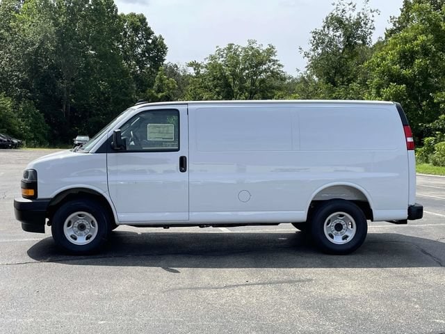 2025 Chevrolet Express Cargo Work Van - Photo 6