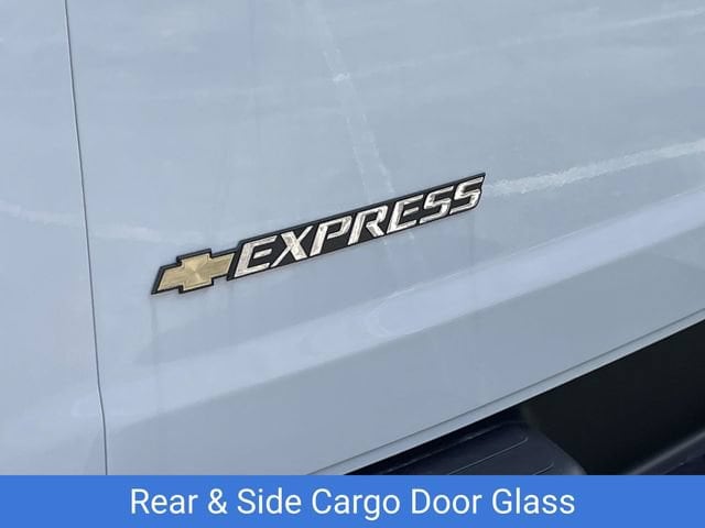 2025 Chevrolet Express Cargo Work Van - Photo 12