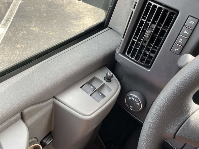 2025 Chevrolet Express Cargo Work Van - Photo 22