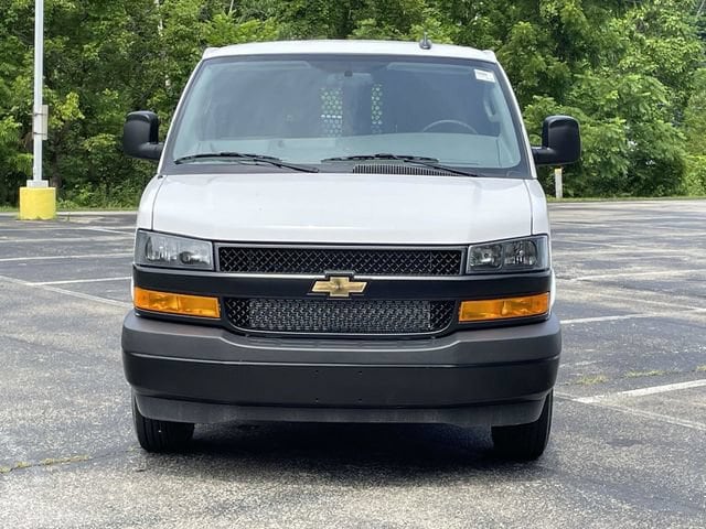 2025 Chevrolet Express Cargo Work Van - Photo 8
