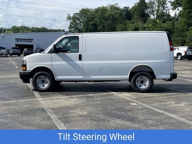 2025 Chevrolet Express Cargo Work Van - Photo 7