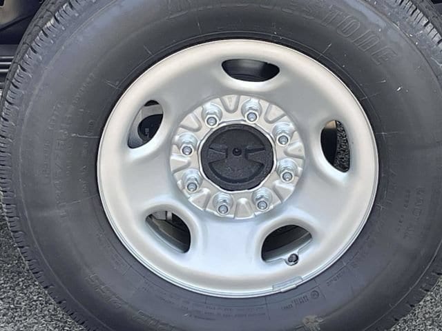 2025 Chevrolet Express Cargo Work Van - Photo 11